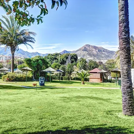 Beachfront-parque Paloma-modern-panoramic Views!