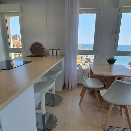 Beachfront-parque Paloma-modern-panoramic Views! דירה *