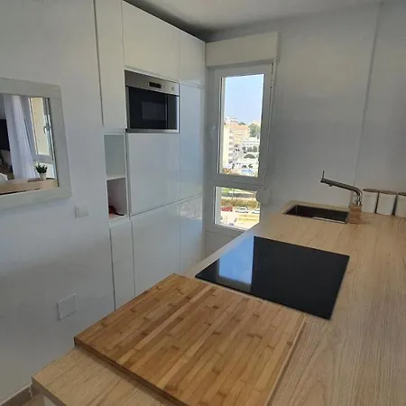 Beachfront-parque Paloma-modern-panoramic Views! شقة