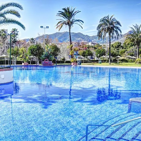 Beachfront-parque Paloma-modern-panoramic Views! בנאלמדנה