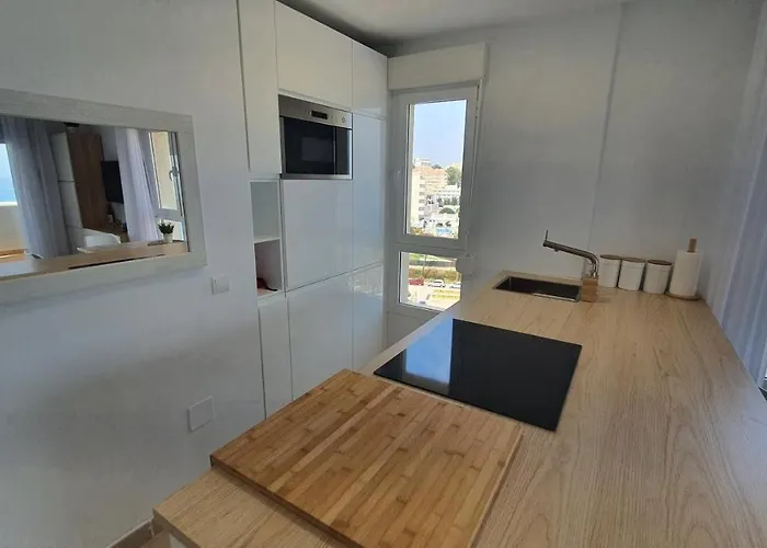 Beachfront-parque Paloma-modern-panoramic Views! Apartment